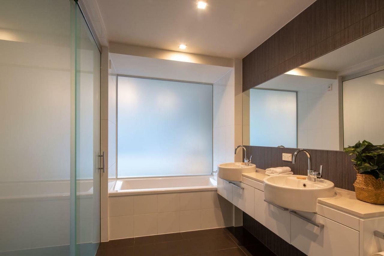 Kent Street Apartments - Element Escapes Квинстаун Экстерьер фото